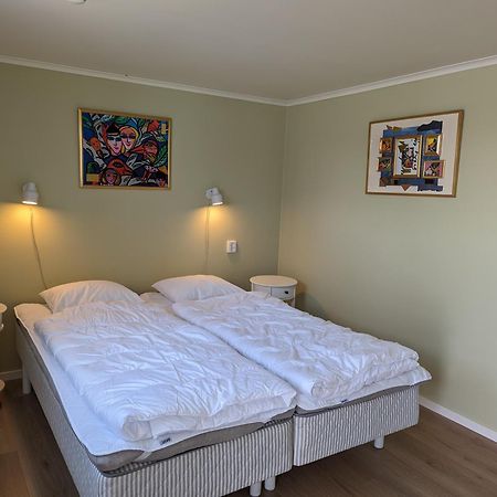 Varhaga Vandrarhem Sjuntorp Ngoại thất bức ảnh