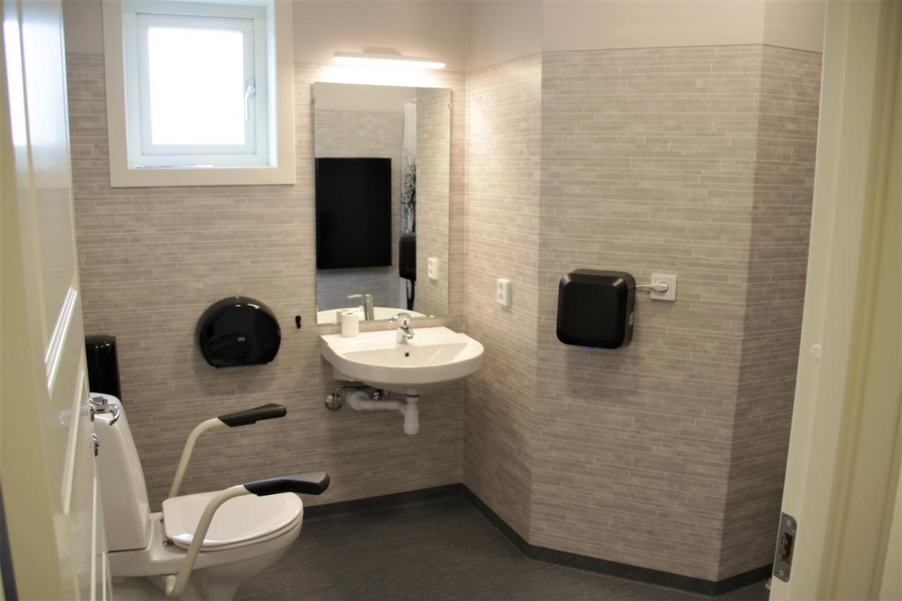 Varhaga Vandrarhem Sjuntorp Ngoại thất bức ảnh